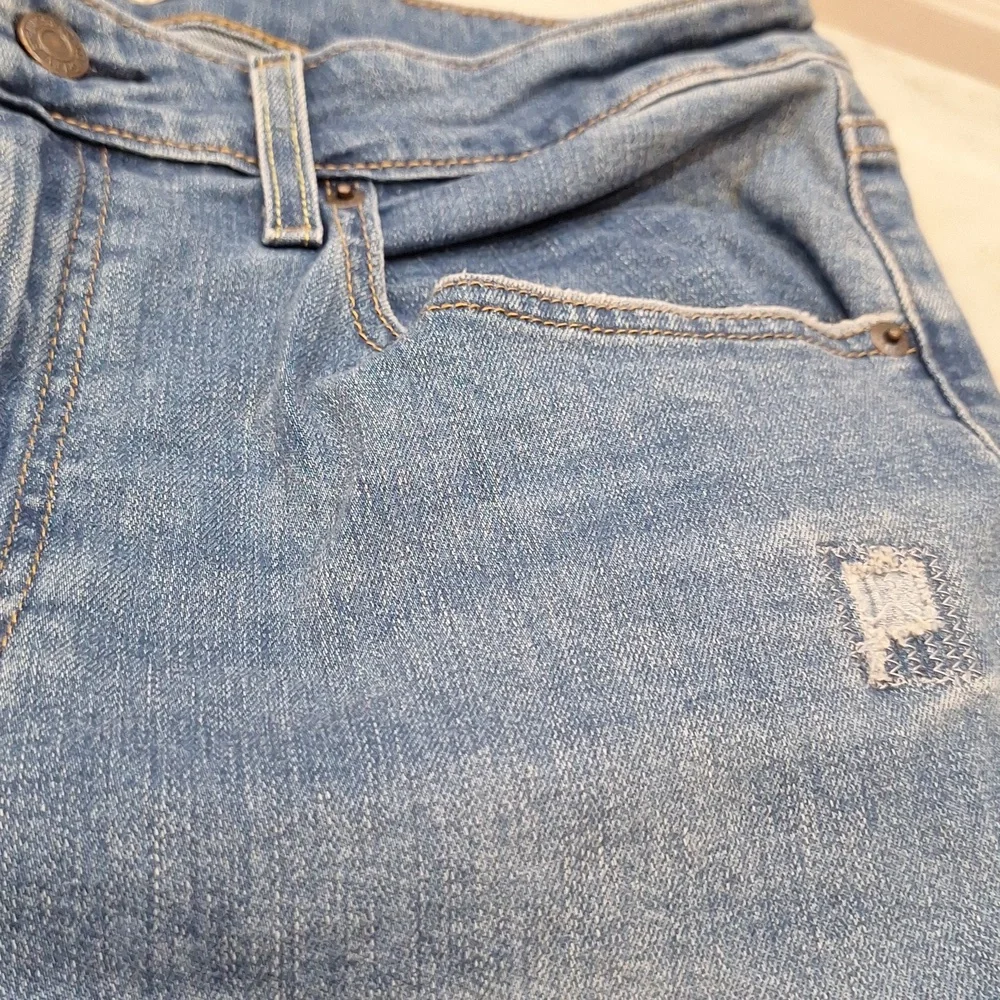 Levis 725 Medium Wash High Rise Bootcut Flare Sz 33 XL Stretch Distressing‎